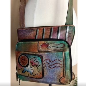 Anuschka Extendable Crossbody